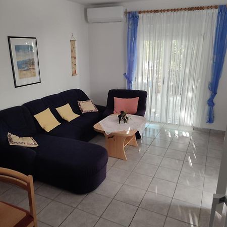 Apartments Zara Vir Exterior photo